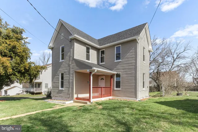 $2,950 | 6613 Fairmount Avenue, Baltimore, MD 21215