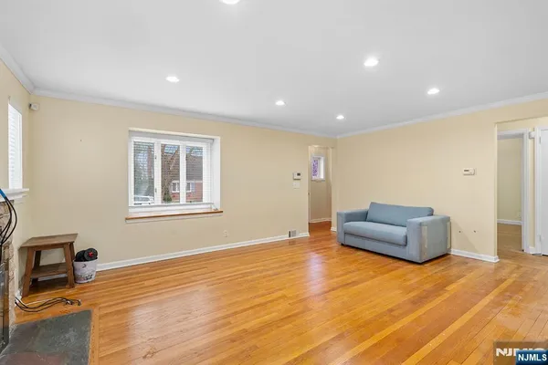 $4,700 | 515 North Street, Teaneck, NJ 07666