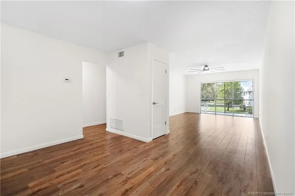 $155,000 | 2929 Southeast Ocean Boulevard, Unit 1087, Stuart, FL 34996