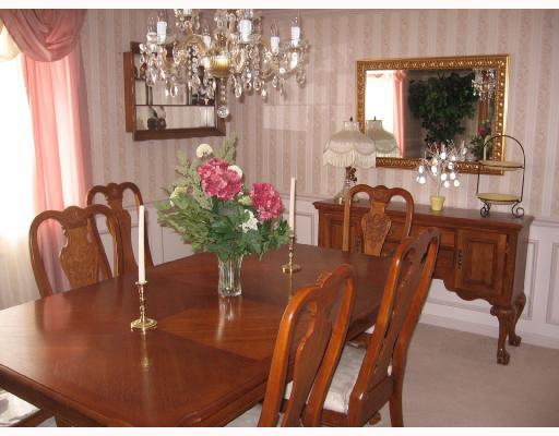 218 Oak Road Gibsonia, PA 15044 - Photo 3 of 8 Dining Room.