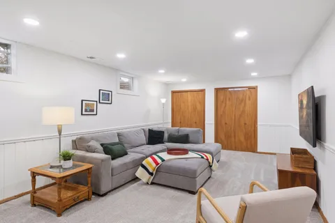 $480,000 | 2320 Valders Avenue North, Golden Valley, MN 55427