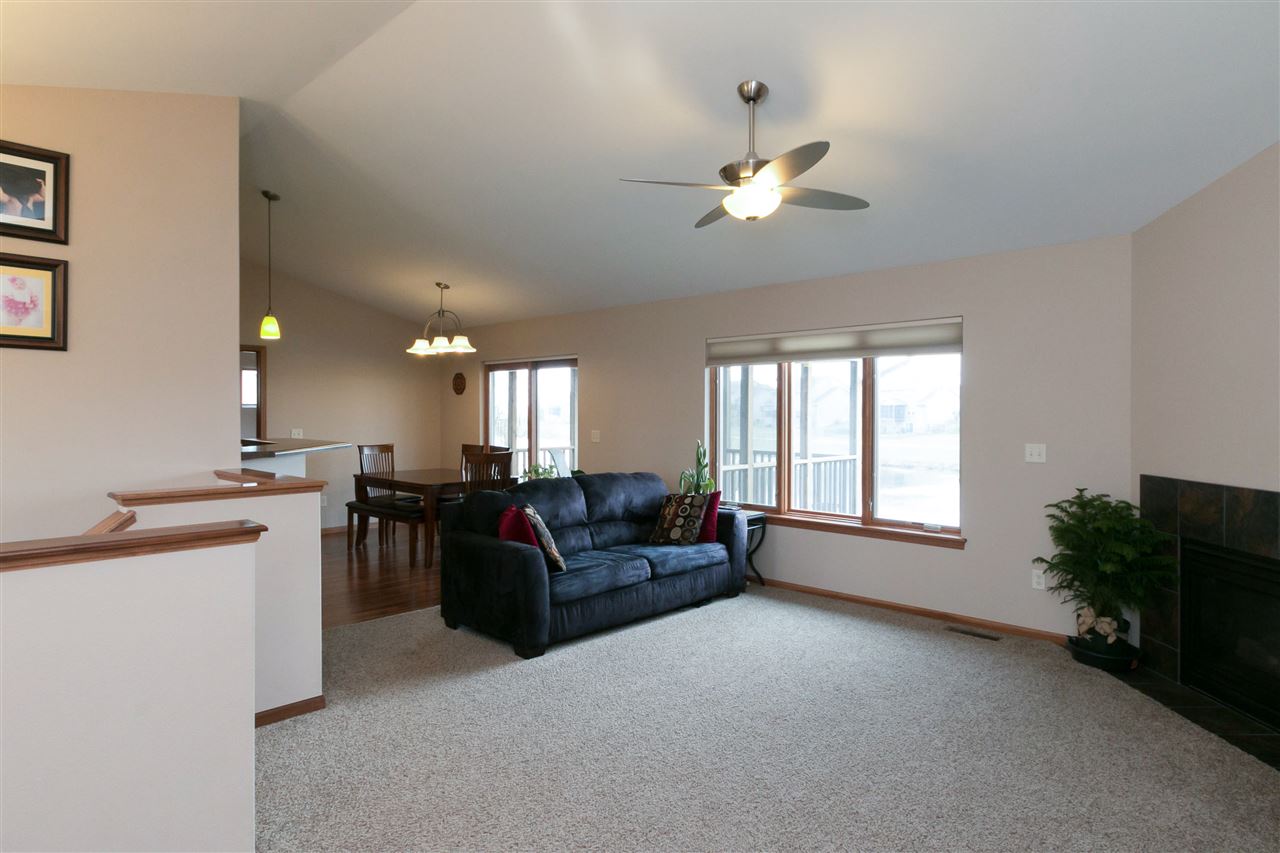75 Lily Pond Road North Liberty, IA 52317 - Photo 2 of 25 Gallery Image 2