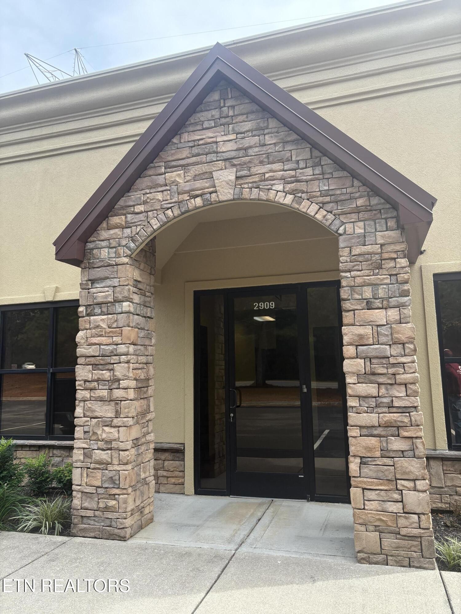 2909 Decatur Highway Kingston, TN 37763 - Photo 1 of 16 a view of entryway