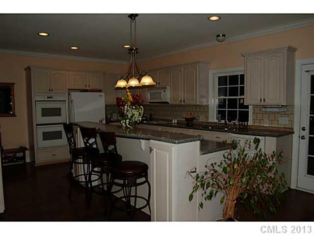 1047 Falls Road Rock Hill, SC 29730 - Photo 3 of 16 Gallery Image 3