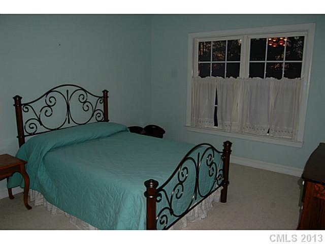 1047 Falls Road Rock Hill, SC 29730 - Photo 9 of 16 Gallery Image 9