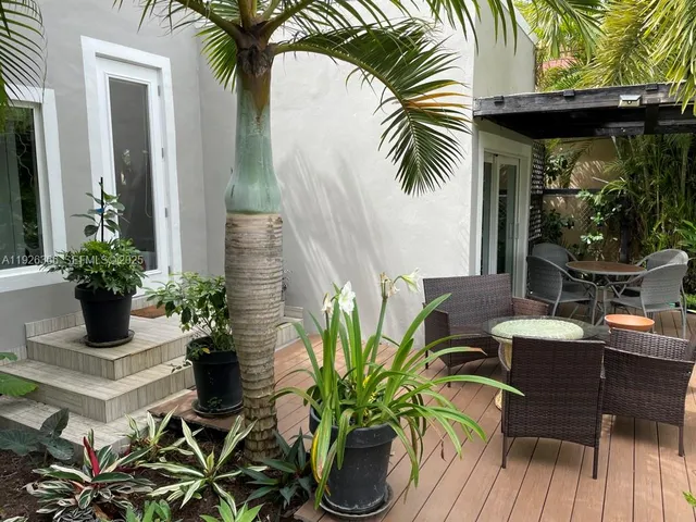 $2,200 | 2654 Southwest 25th Terrace, Miami, FL 33133