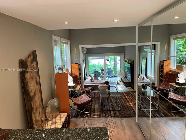 $2,200 | 2654 Southwest 25th Terrace, Miami, FL 33133