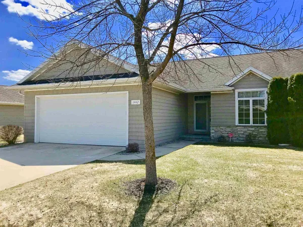 $349,900 | 1442 Rushmore Circle, De Pere, WI 54115