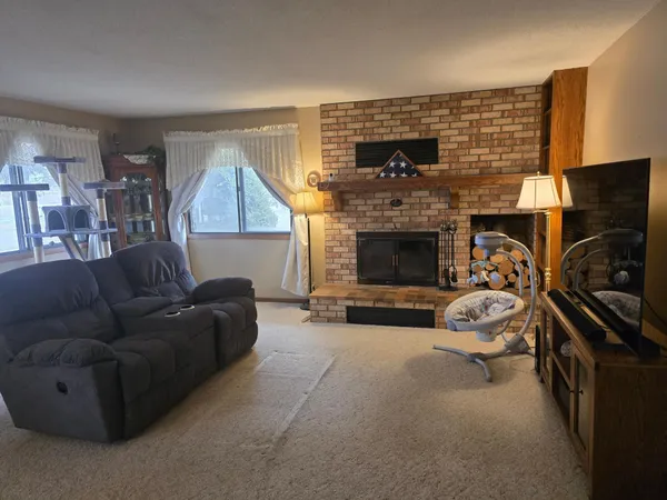 $329,000 | 1903 Willow Avenue, Worthington, MN 56187
