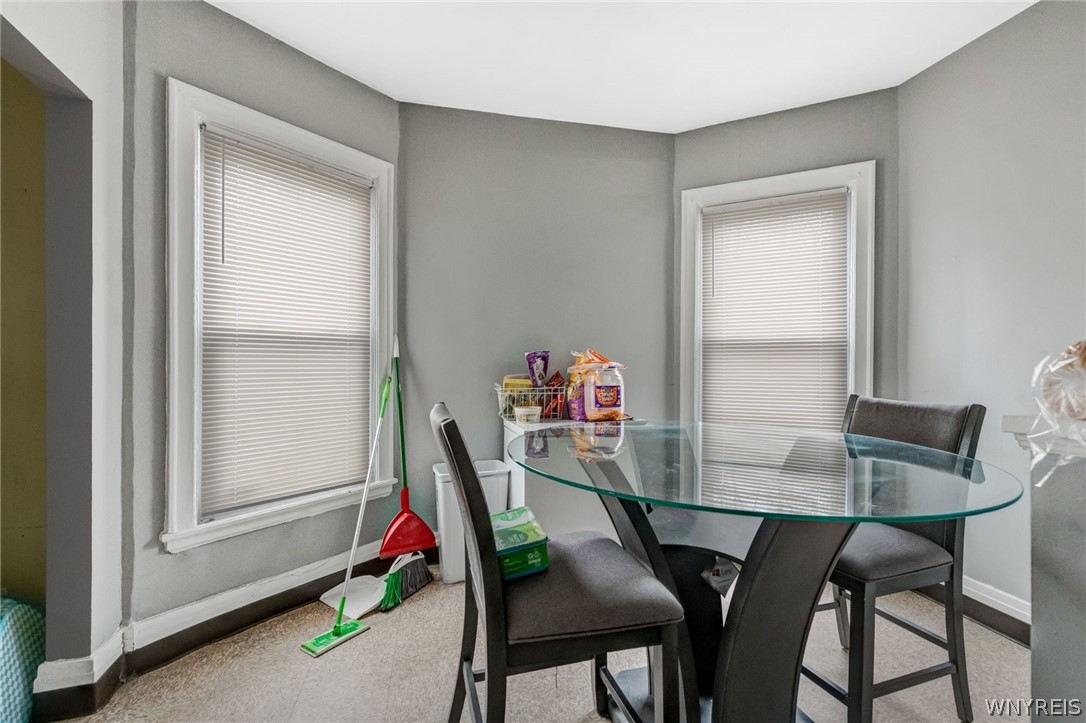 390 West Delavan Avenue Buffalo, NY 14213 - Photo 4 of 16