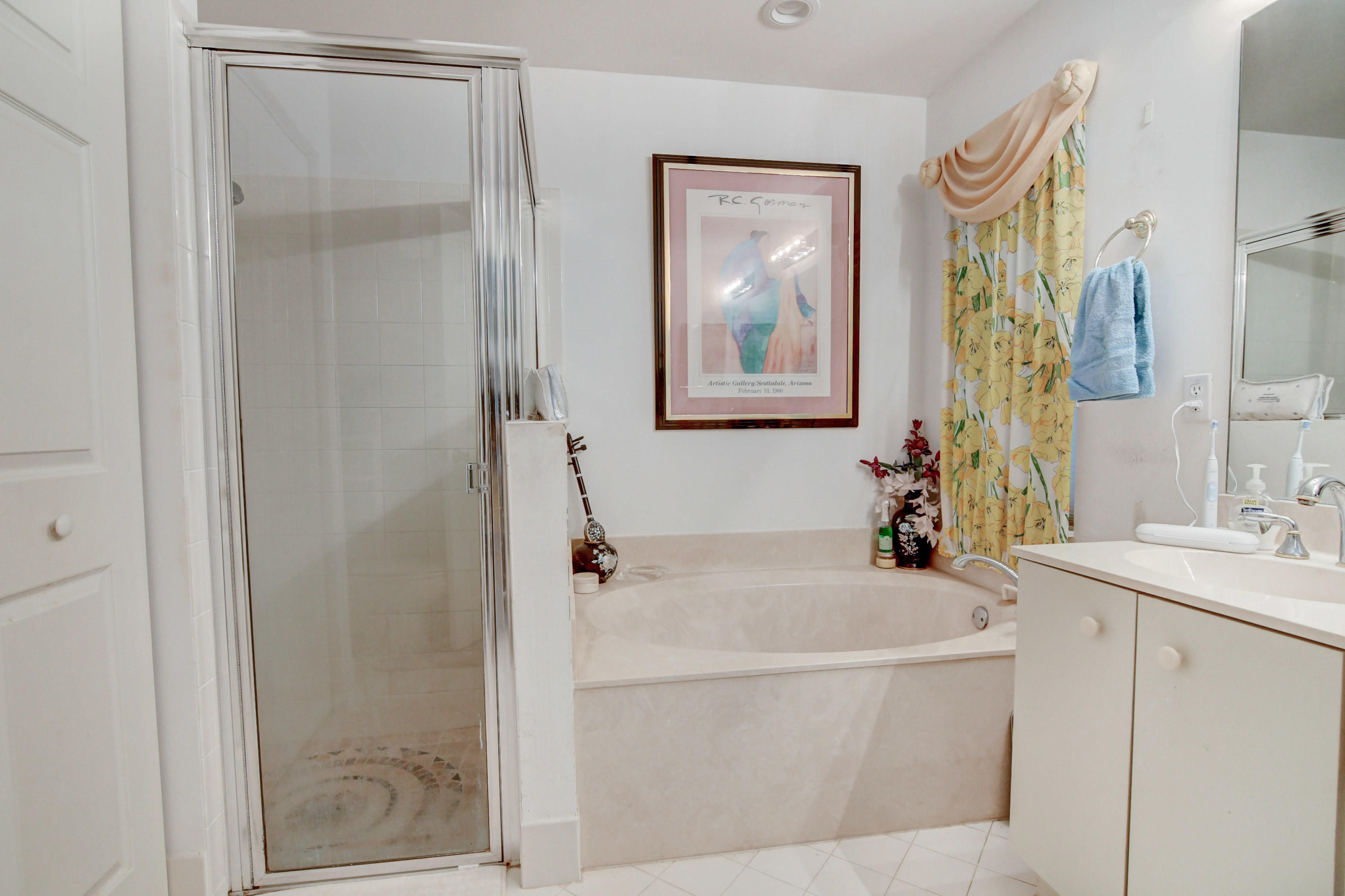 134 East Lee Road Delray Beach, FL 33445 - Photo 32 of 47 En-Suite Bath glass-enclosed shower