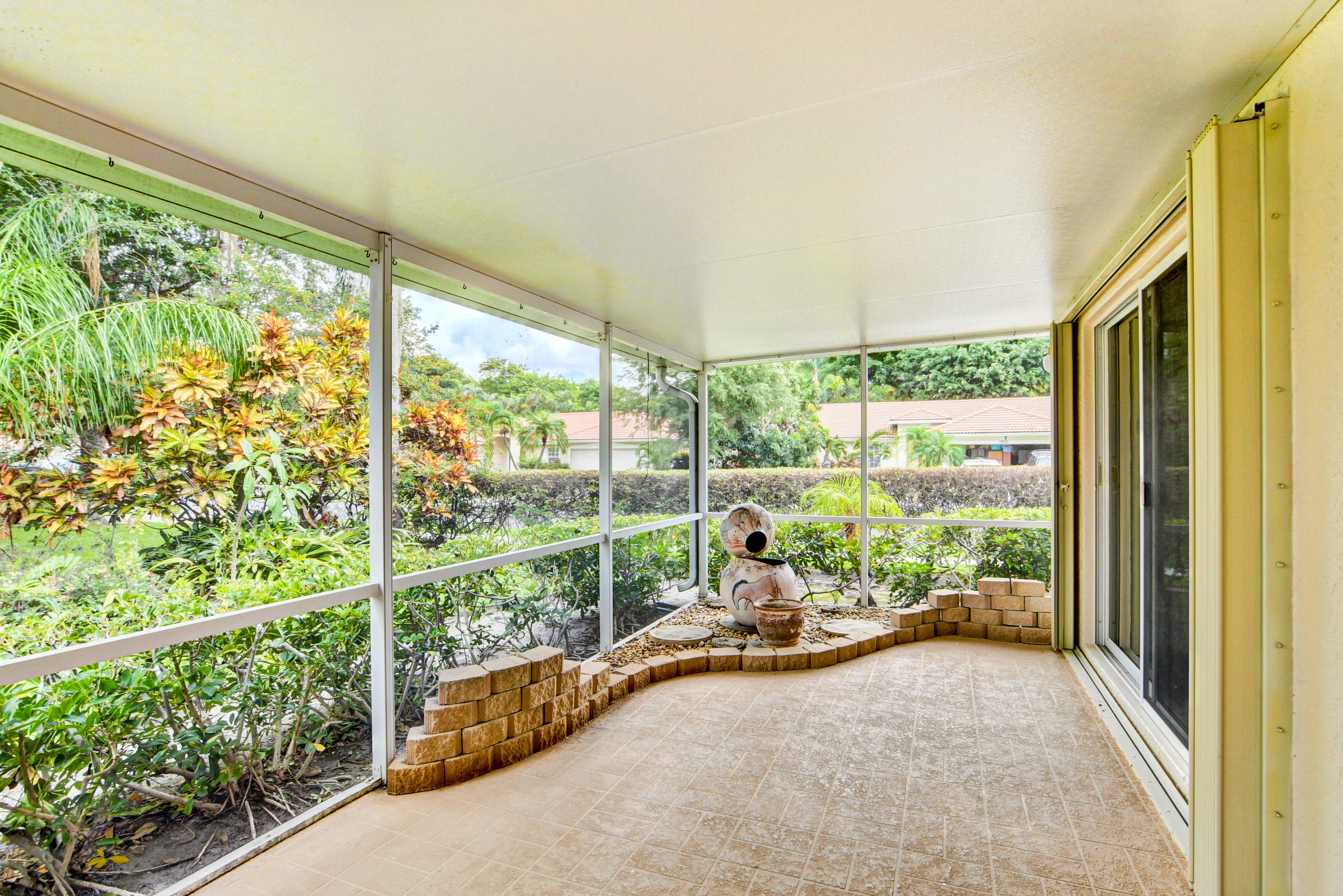 134 East Lee Road Delray Beach, FL 33445 - Photo 40 of 47 Patio View