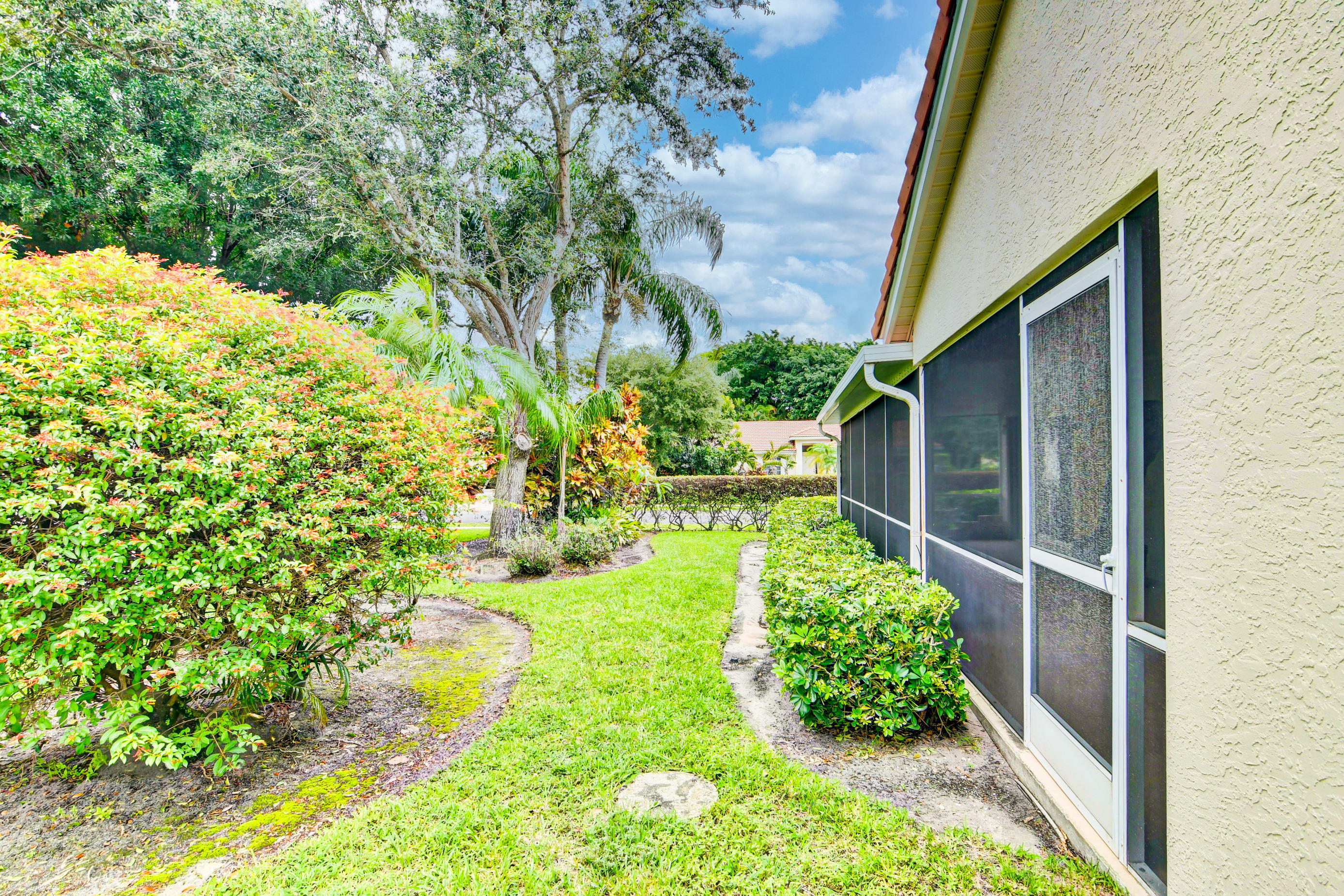 134 East Lee Road Delray Beach, FL 33445 - Photo 46 of 47 Rear View