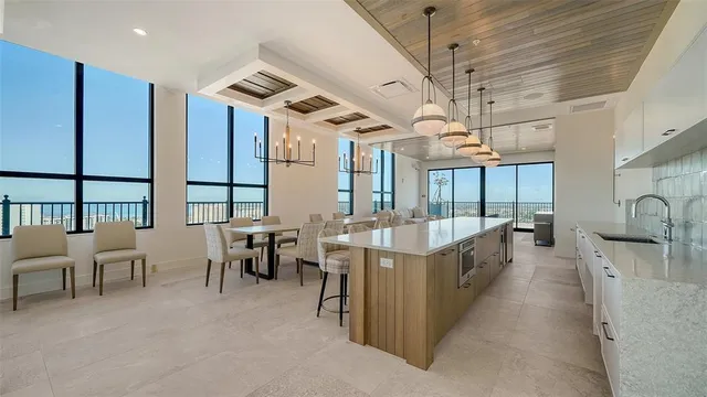 $1,040,000 | 33 South Palm Avenue, Unit 904, Sarasota, FL 34236