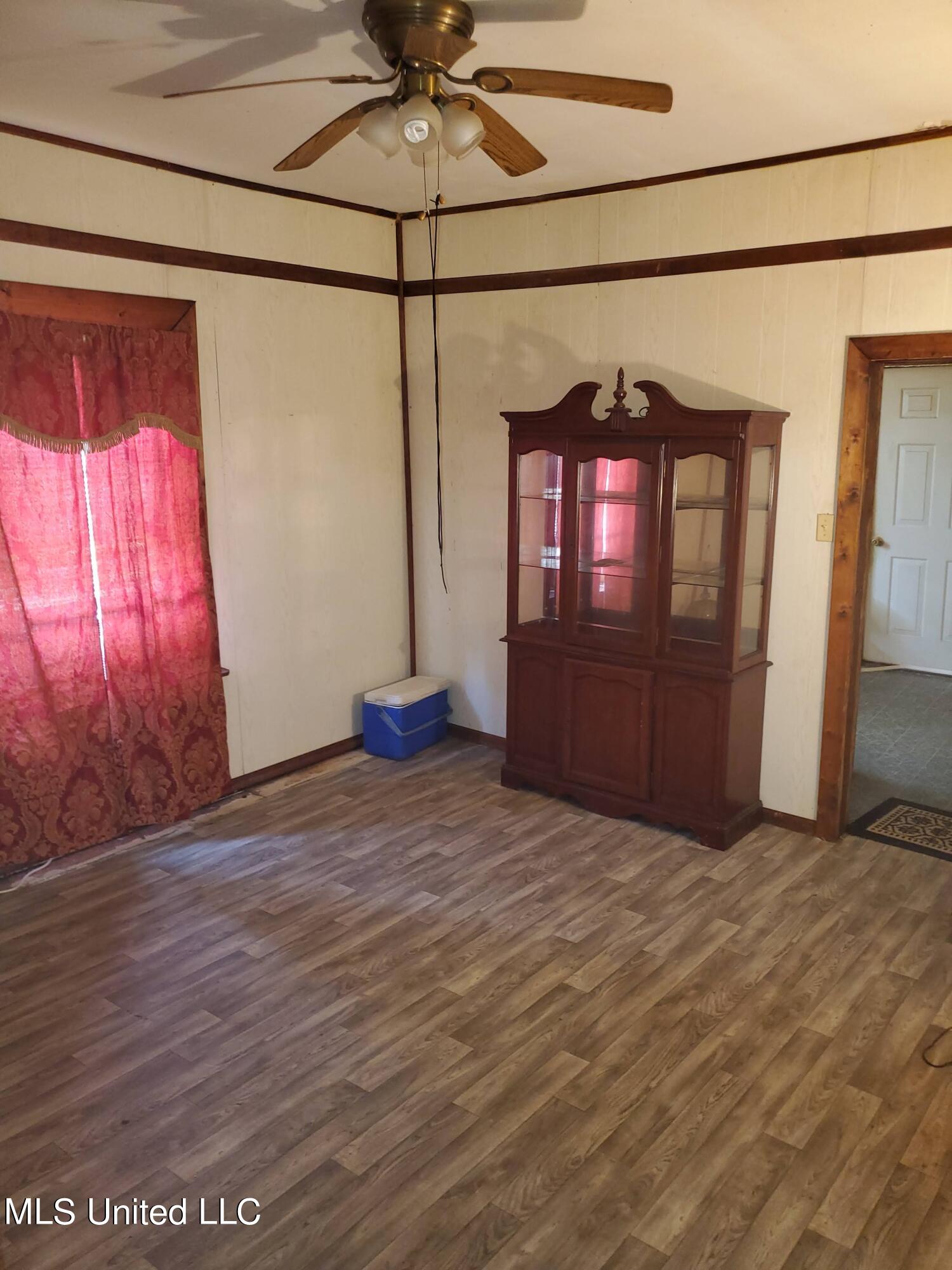 330 Tegarden Road Gulfport, MS 39507 - Photo 4 of 10 20220613_131443