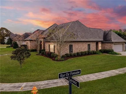 $490,000 | 1329 Ave Lacroix, Covington, LA 70433