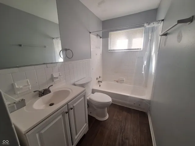 $1,345 | 2410 North Dearborn Street, Indianapolis, IN 46218