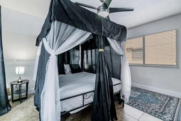 $4,700 | 901 Northwest 22nd Place, Miami, FL 33125