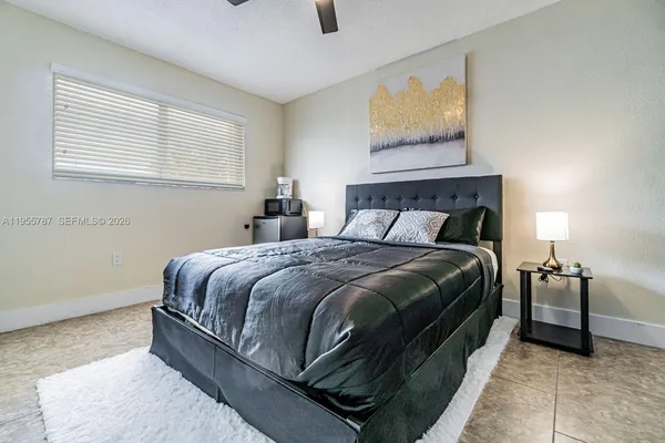 $4,700 | 901 Northwest 22nd Place, Miami, FL 33125