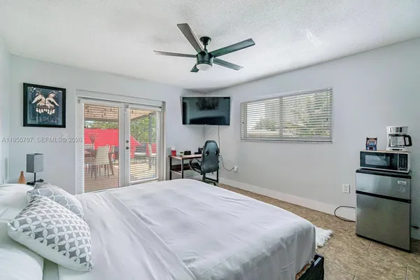 $4,700 | 901 Northwest 22nd Place, Miami, FL 33125