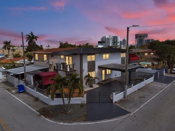 $4,700 | 901 Northwest 22nd Place, Miami, FL 33125