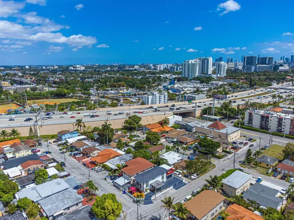 $4,700 | 901 Northwest 22nd Place, Miami, FL 33125