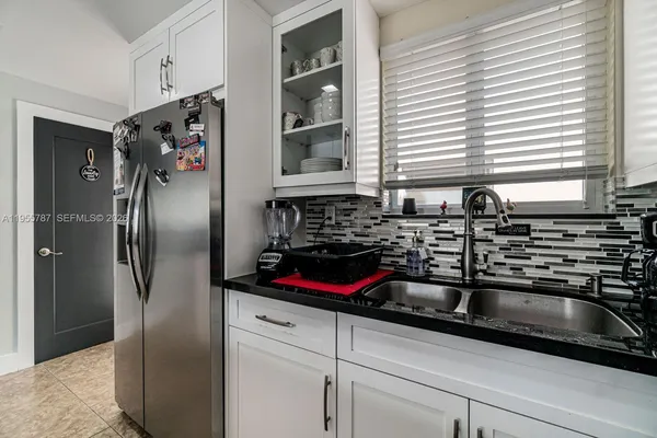 $4,700 | 901 Northwest 22nd Place, Miami, FL 33125