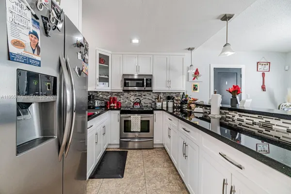 $4,700 | 901 Northwest 22nd Place, Miami, FL 33125