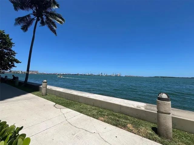 $3,750 | 770 Claughton Island Drive, Unit 1415, Miami, FL 33131