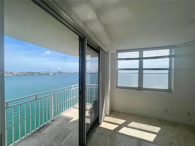 $3,750 | 770 Claughton Island Drive, Unit 1415, Miami, FL 33131
