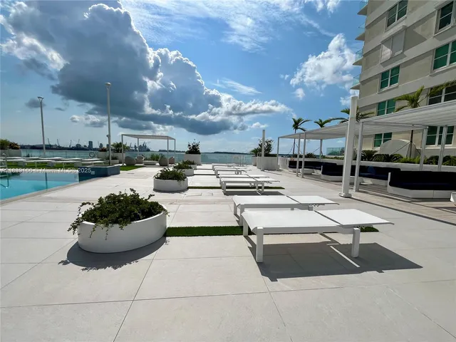 $3,750 | 770 Claughton Island Drive, Unit 1415, Miami, FL 33131