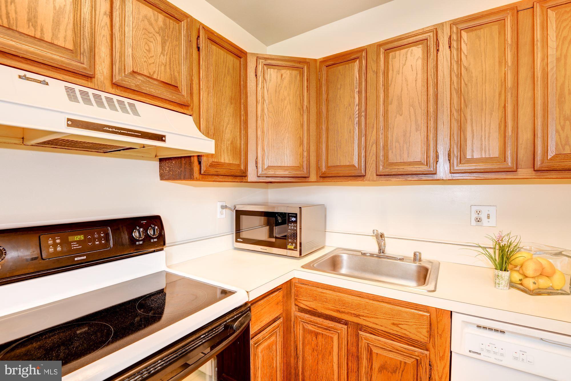 2001 16th Street Northwest, Unit 404 Washington, DC 20009 - Photo 12 of 35 Kitchen