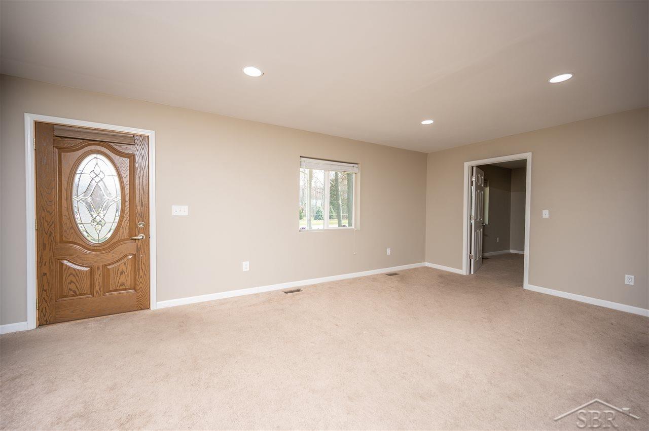 4923 Foster Road Midland, MI 48642 - Photo 2 of 21 50038266-1.JPG