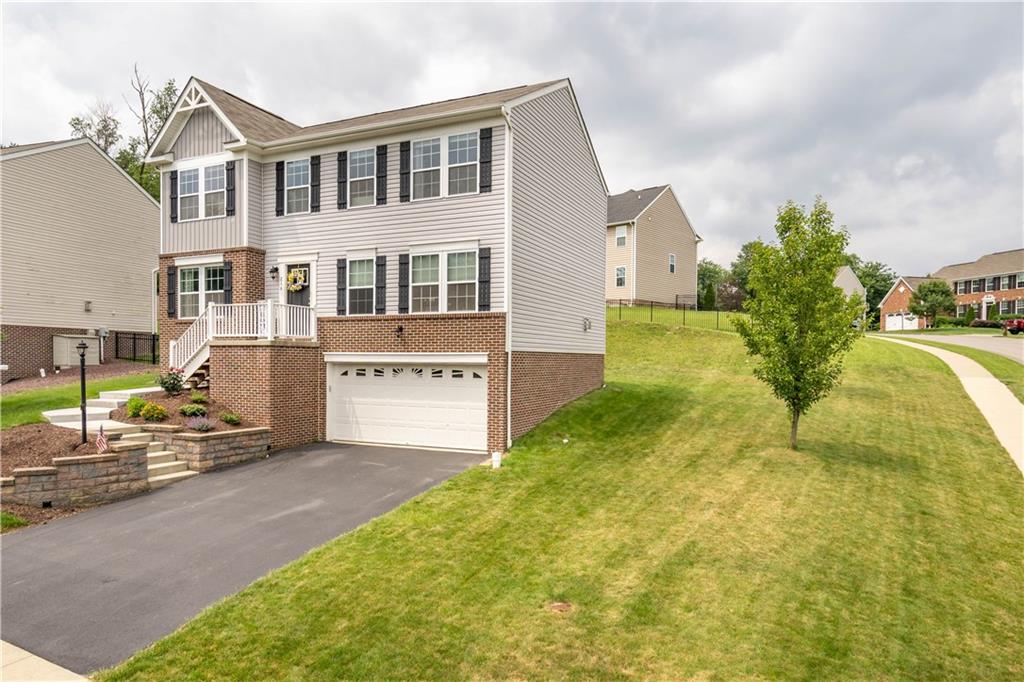 216 Foxwood Road Coraopolis, PA 15108 - Photo 2 of 25