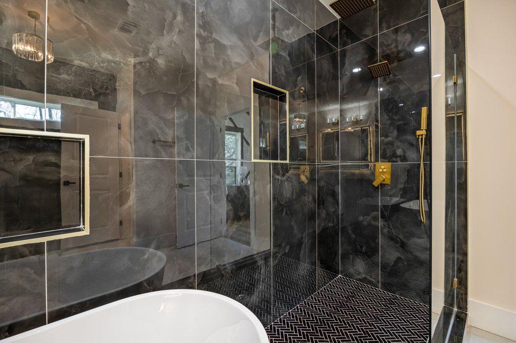 1755 Snapfinger Road Decatur, GA 30032 - Photo 38 of 52 a bathroom with a toilet and a shower