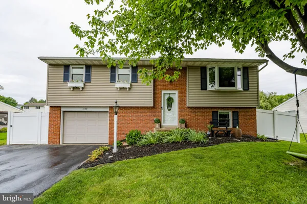 $389,000 | 3179 Glengreen Drive, Lancaster, PA 17601