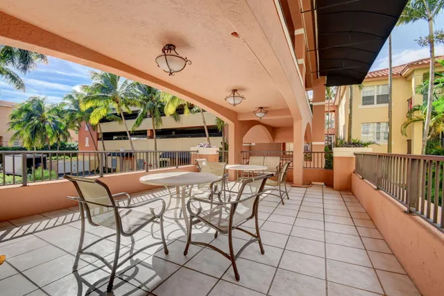 $1,850 | 1801 North Flagler Drive, Unit 218, West Palm Beach, FL 33407