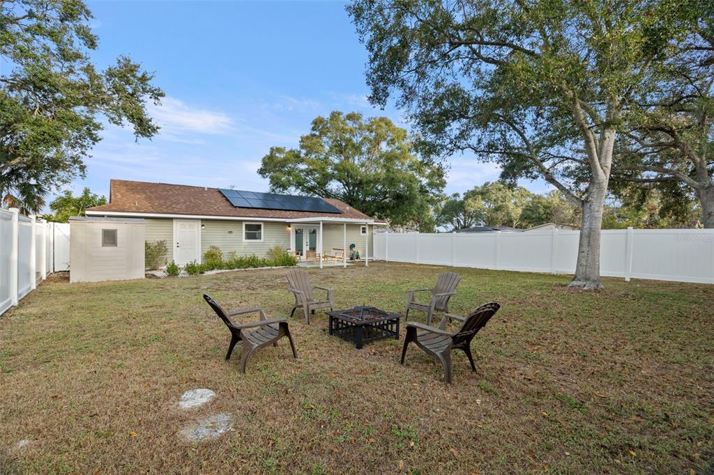 6500 Briar Ridge Court Pinellas Park, FL 33782 - Photo 32 of 38