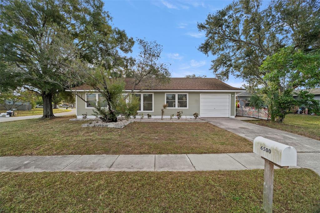 6500 Briar Ridge Court Pinellas Park, FL 33782 - Photo 35 of 38