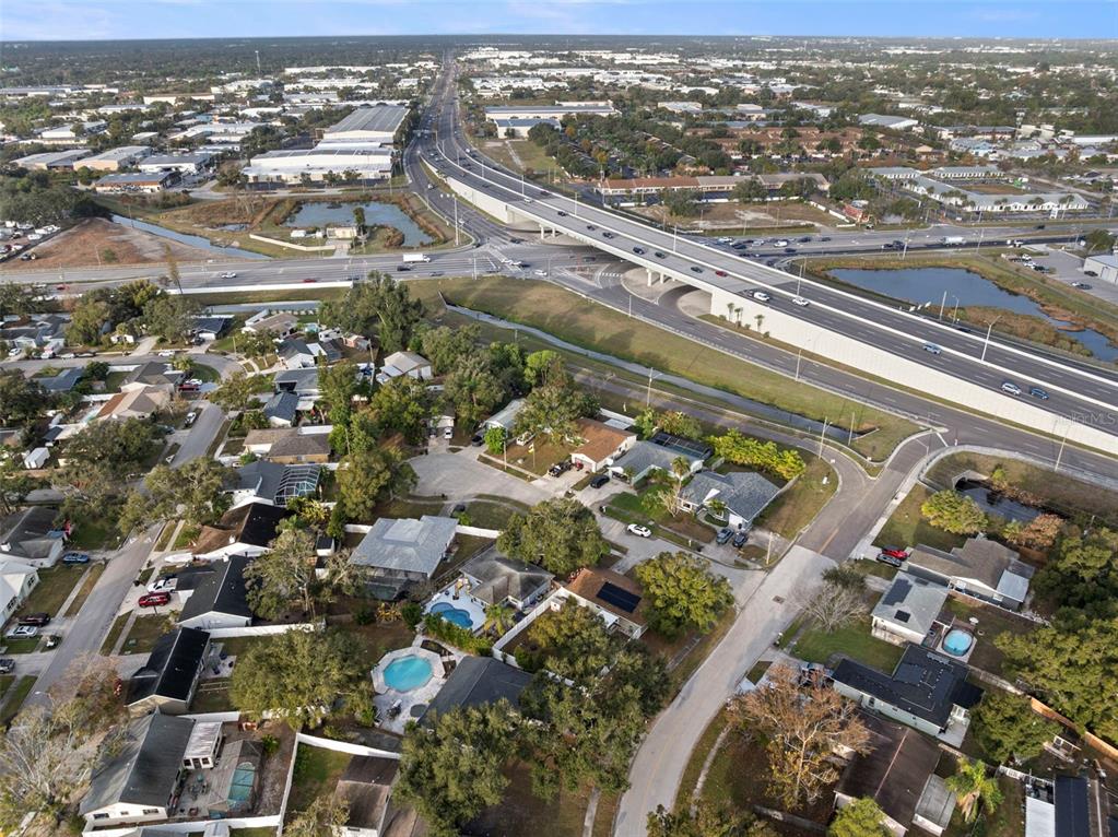 6500 Briar Ridge Court Pinellas Park, FL 33782 - Photo 5 of 38