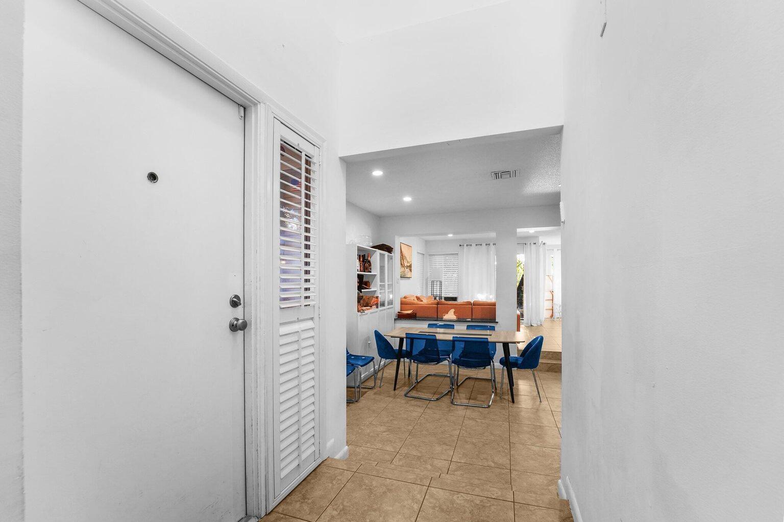 6750 Boca Pines Trail, Unit D Boca Raton, FL 33433 - Photo 9 of 22 IMG_1003