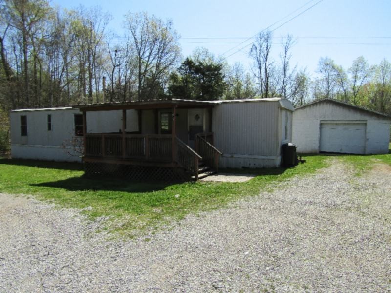57 Poor House Ridge Road Celina, TN 38551 - Photo 1 of 25 Gallery Image 1