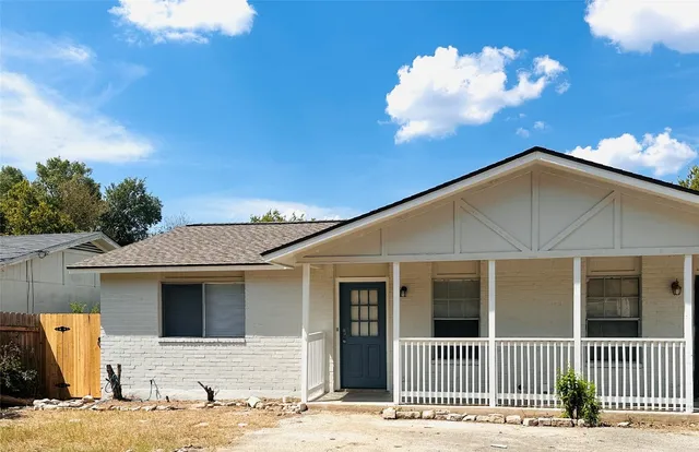 $1,350 | 6910 Circle S Road, Unit A, Austin, TX 78745