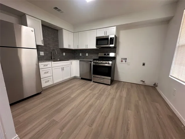 $1,350 | 6910 Circle S Road, Unit A, Austin, TX 78745