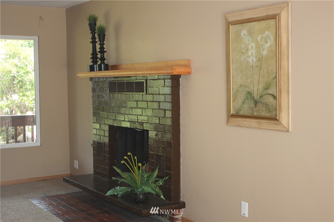 3721 Northeast 22nd Place Renton, WA 98056 - Photo 6 of 8