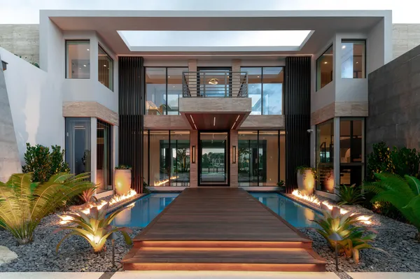 $44,950,000 | 488 South Beach Road, Jupiter Island, FL 33455