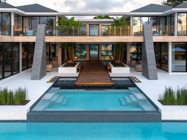 $44,950,000 | 488 South Beach Road, Jupiter Island, FL 33455