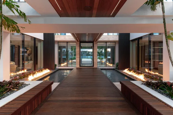 $44,950,000 | 488 South Beach Road, Jupiter Island, FL 33455