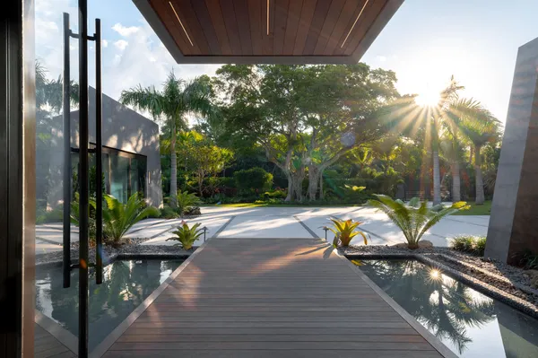 $44,950,000 | 488 South Beach Road, Jupiter Island, FL 33455