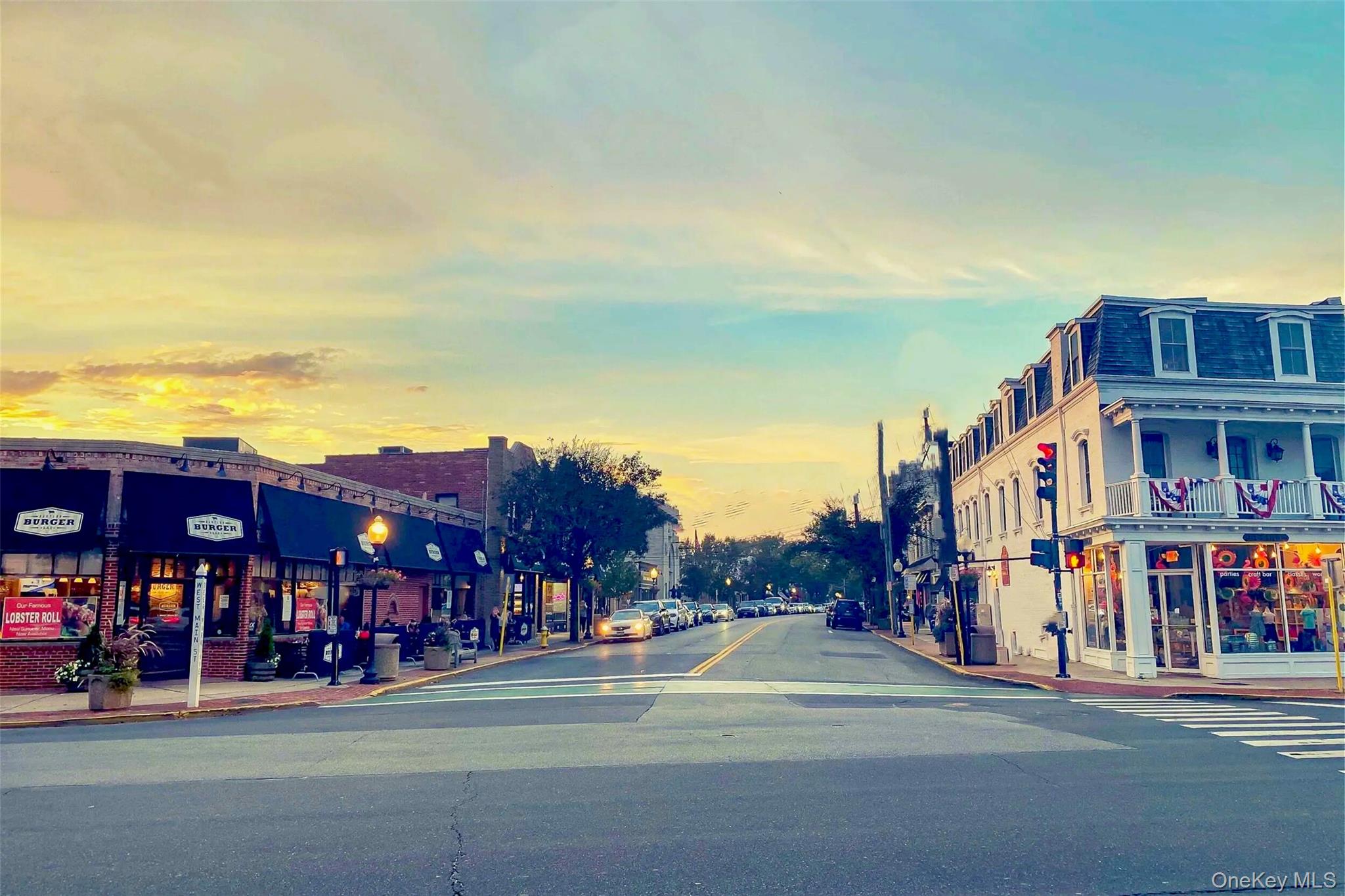 214 Ralph Avenue Babylon, NY 11702 - Photo 29 of 33 Babylon Village shops and restaurants within walking distance